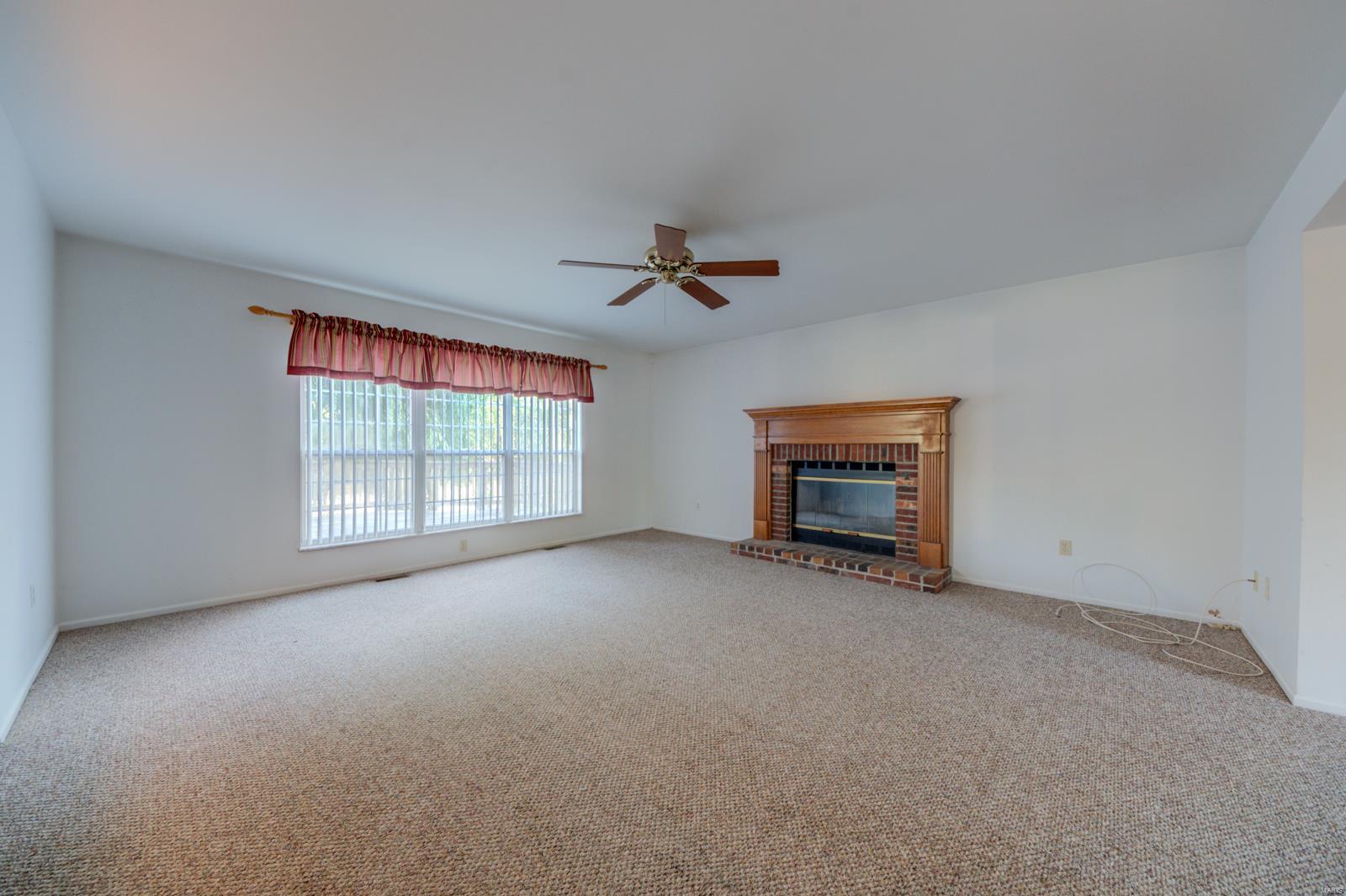 Twin Chimneys Village E Plum Grove - Residential