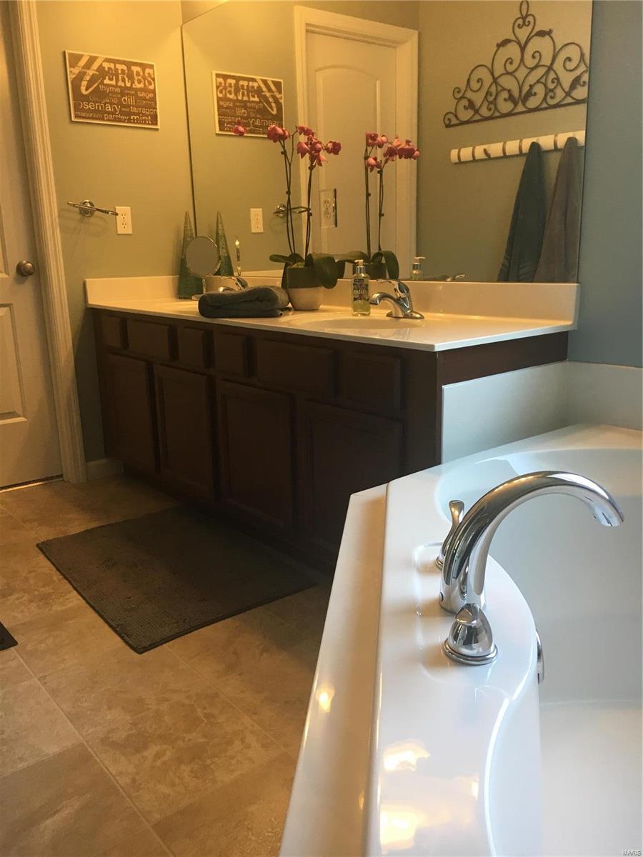 Reddington Oaks #7 - Residential