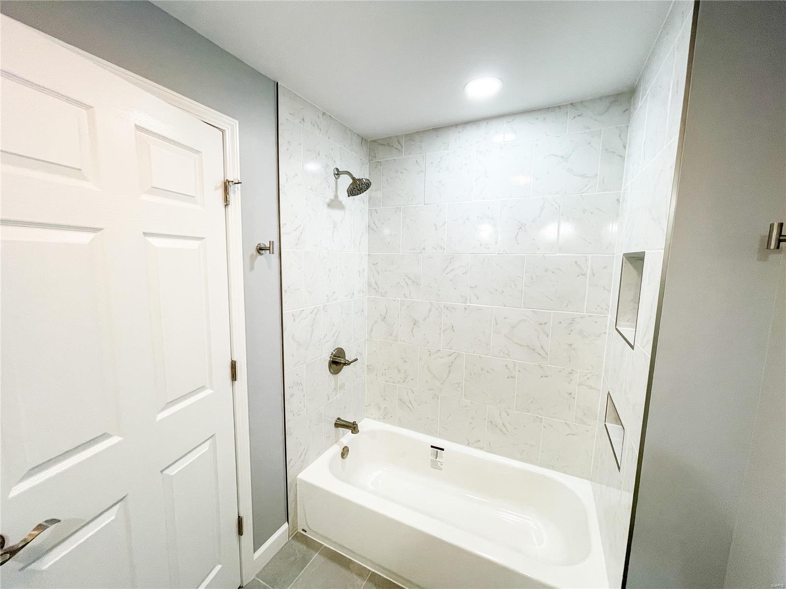 Mcmurtreys Add - Residential