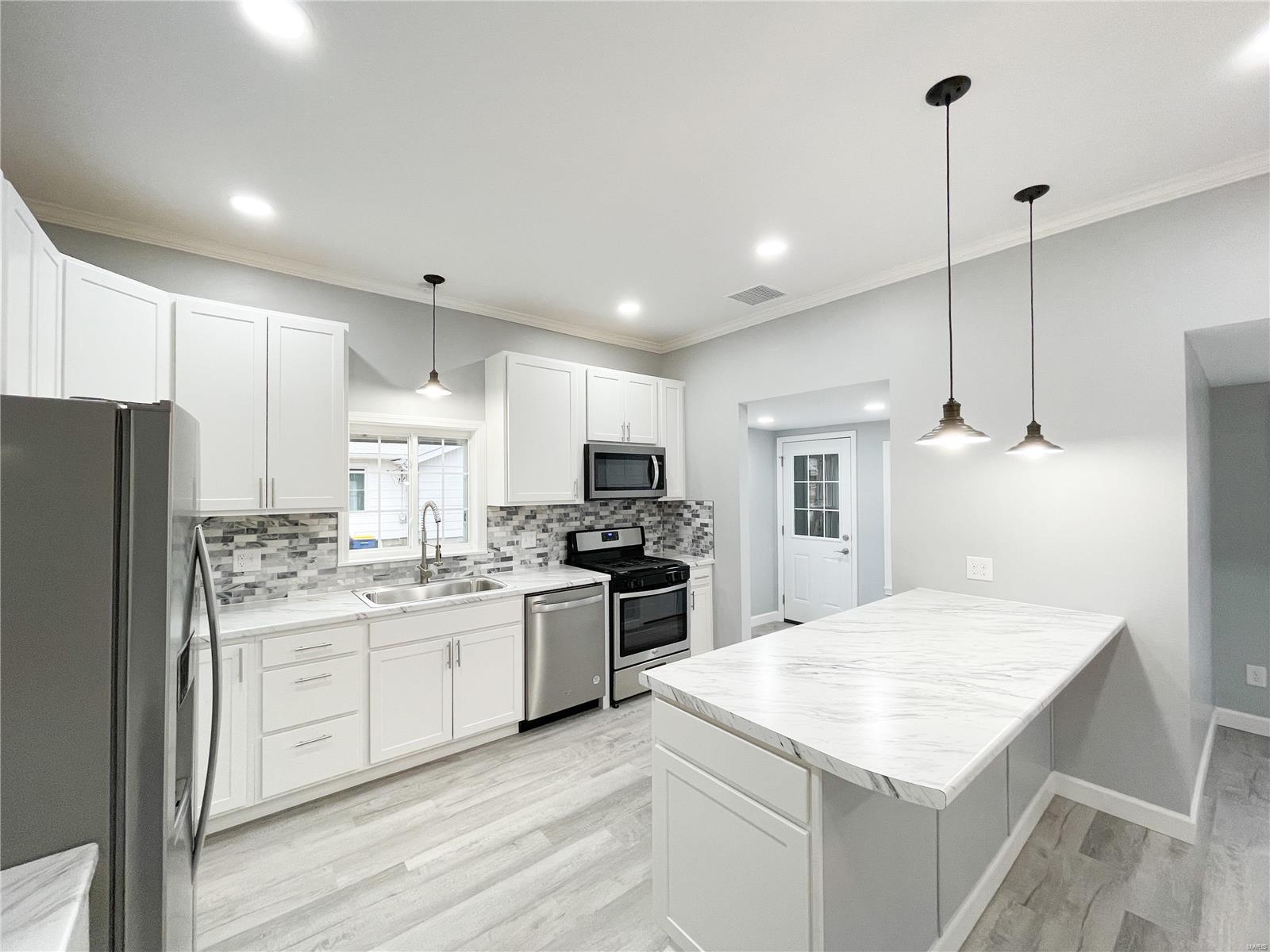 Mcmurtreys Add - Residential