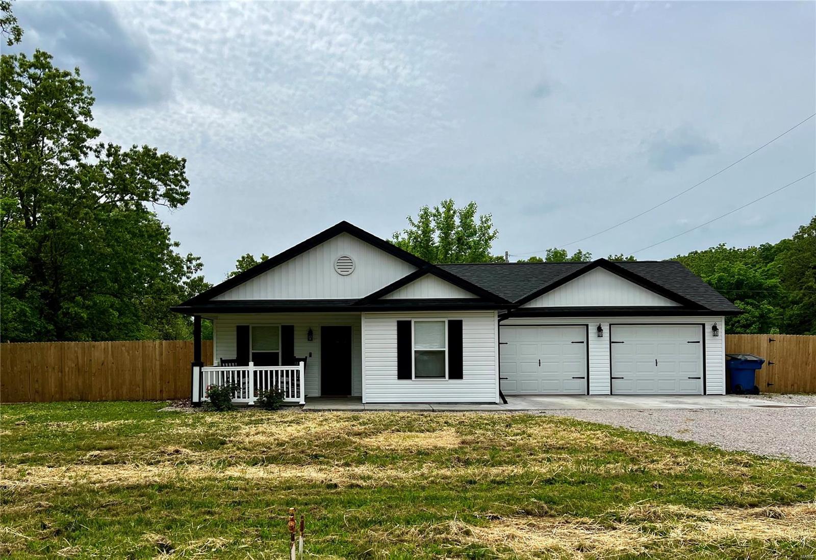 Wanting a new construction home but not wanting to wait for it to be built? This newer construction home is located just minutes from Potosi. This beautiful 3 bed 2 bath home has an attached 2 two car garage, covered front porch, and is less than 2 years old. Home features an open floor plan with gorgeous kitchen. Large master suite with its own bathroom. This home is great for entertaining friends & family. You will love the LARGE fenced in yard with large patio. Call today to set up a private showing.