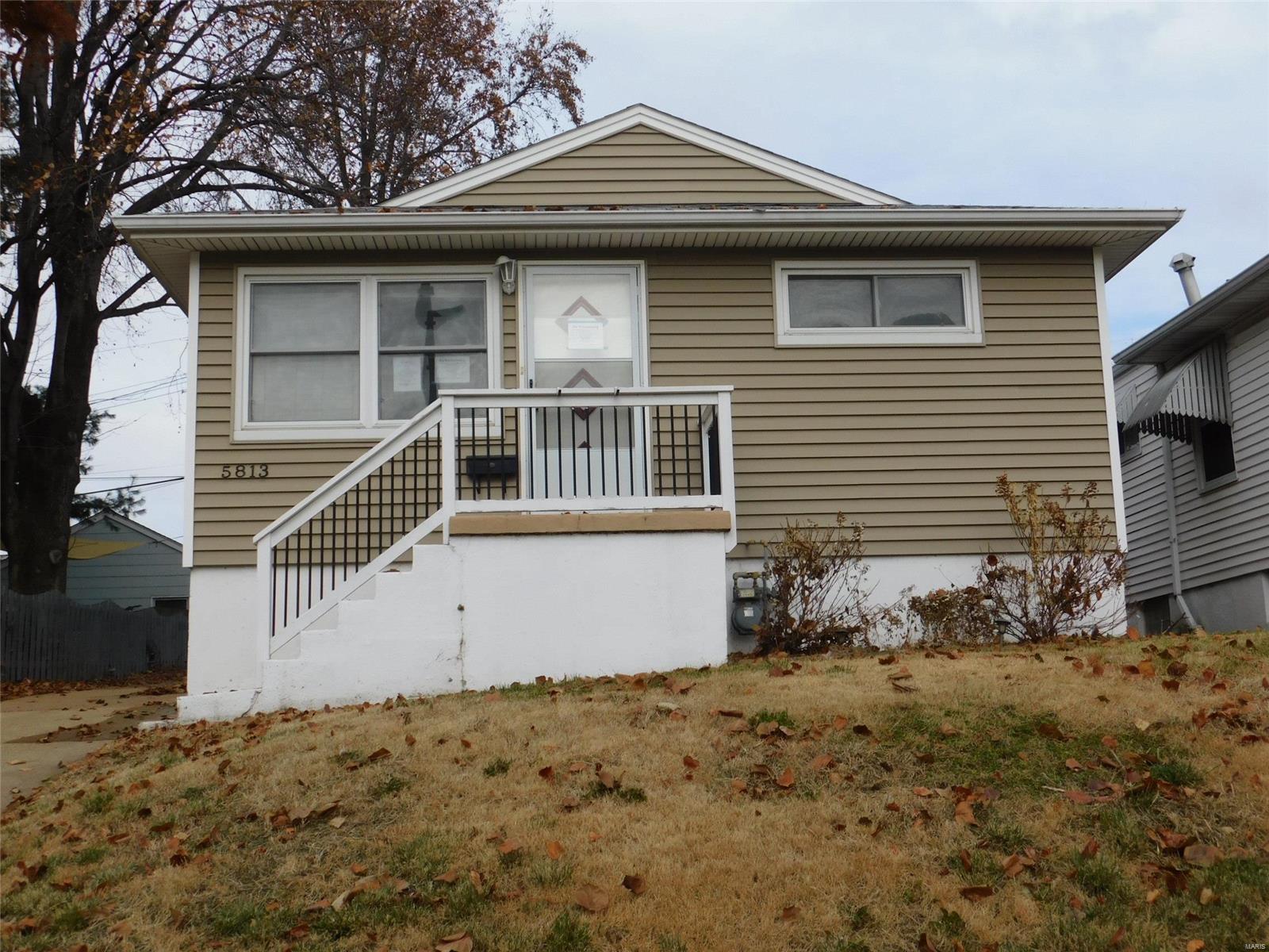 Don’t miss this spacious 2 bedroom 1 bath home with over 700 square feet!! Home features large eat-in kitchen, updated bathroom, wood floors, one car garage, and large level fenced lot!! This home is waiting for your finishing touches!!  HUD acquired property. Open to all purchasers without preference after bid deadline. HUD homes are Sold As Is. All utilities are turned OFF. Please use discretion when showing and bring a flashlight.  Effective June 1, 2018, the Denver HOC will be offering $100 down for all HUD REO's accepted from June 1-  now  extended until further notice in conjunction with National Home Ownership Month!   This program will be available to all Owner Occupant purchasers using  FHA -insured financing (i.e. 203b, 203b with repair escrow, and 203k Rehabilitation). SpecialListingConditions: Foreclosure