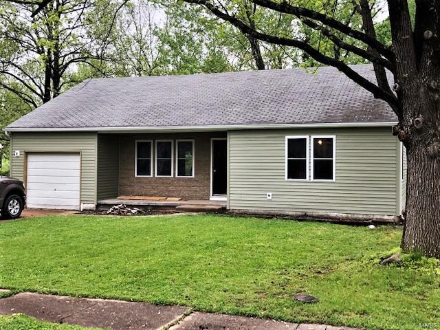 Total remodel in the heart of St James! All new kitchen, baths, fixtures and more!