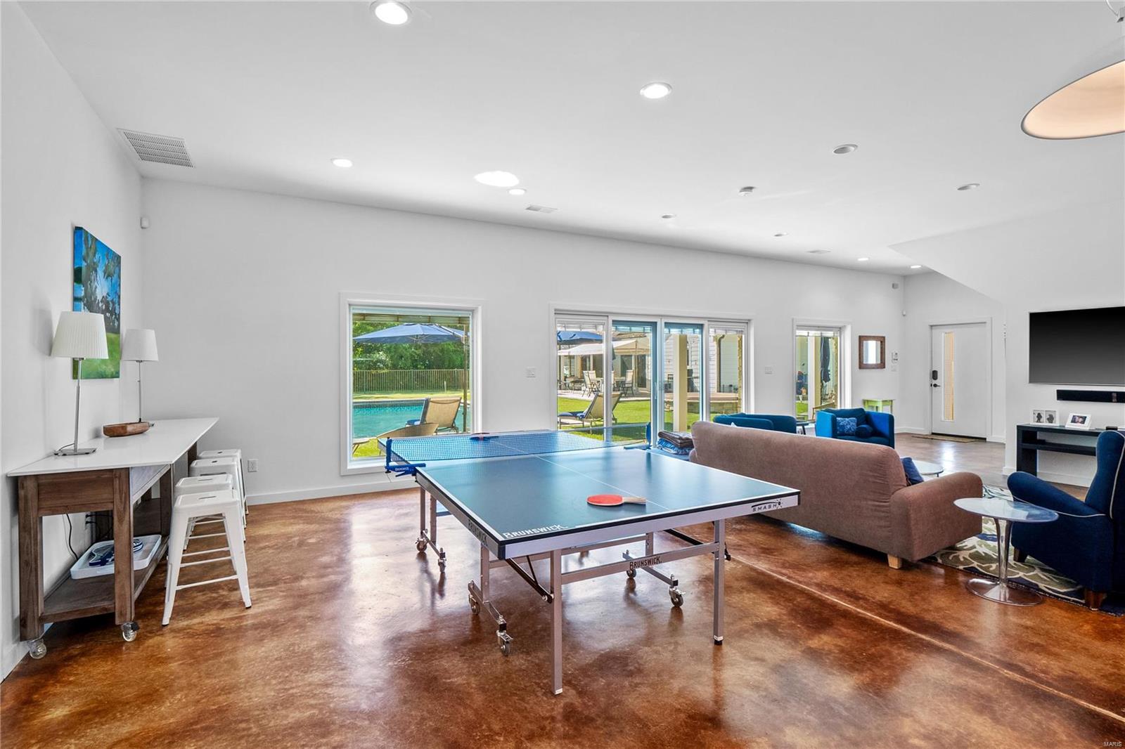 Mason Manor - Residential