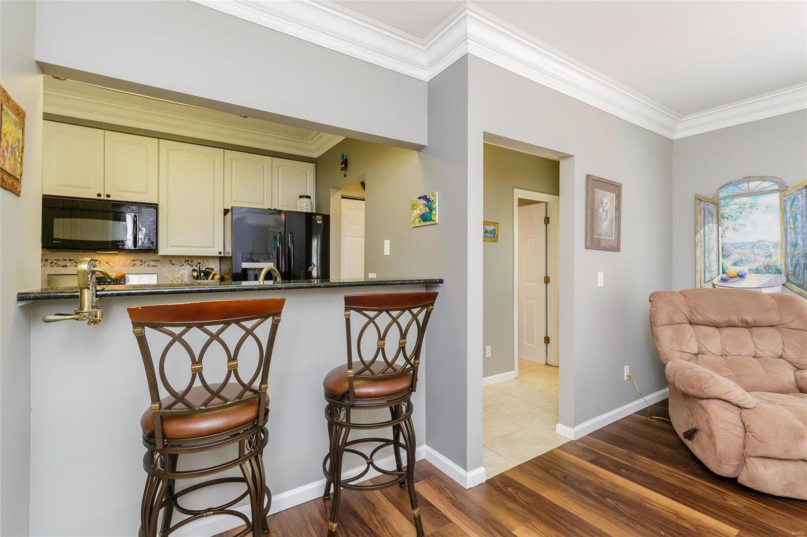 Hawken Condo Ph D - Residential