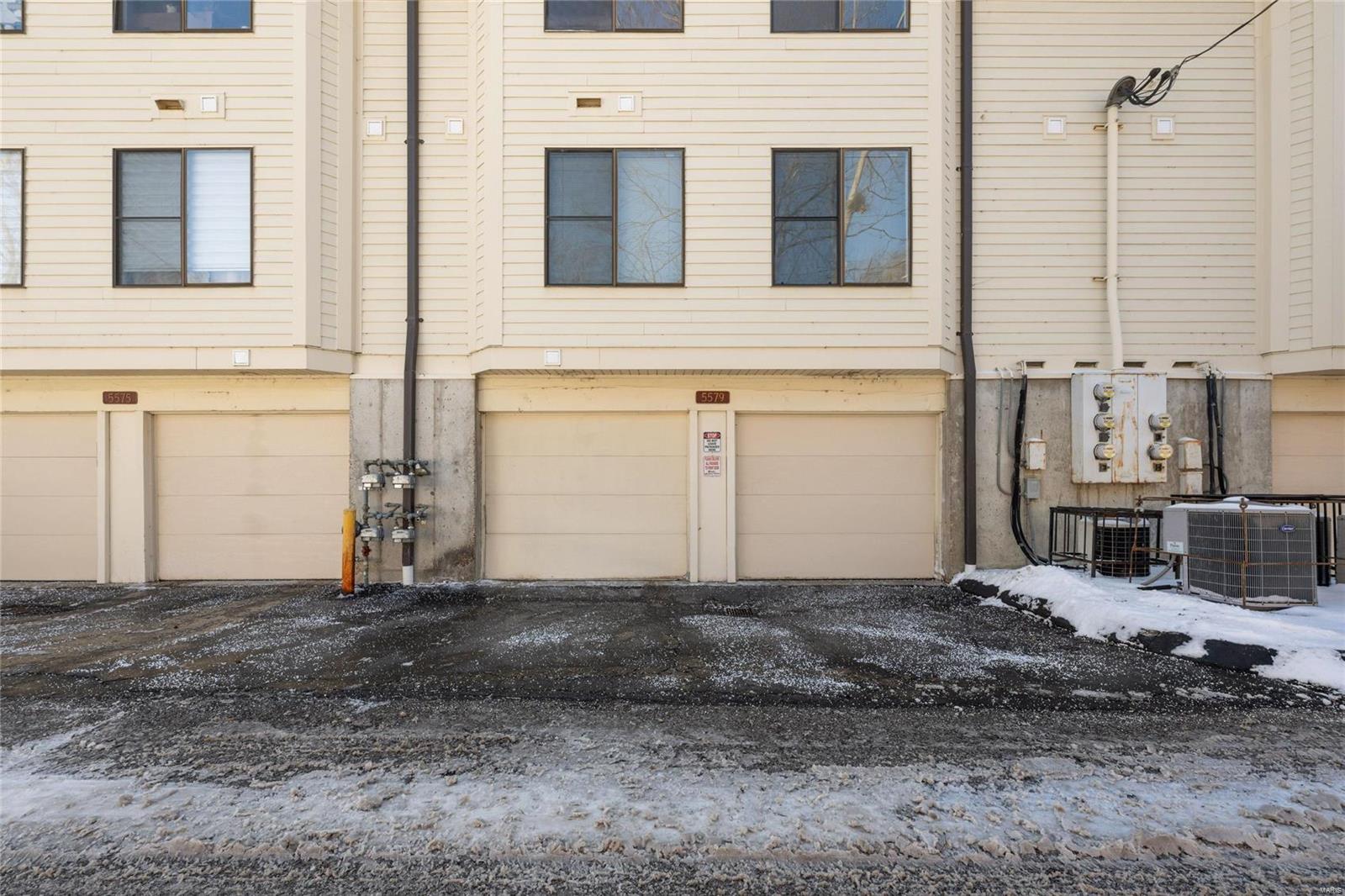 Waterford Square Condos - Residential