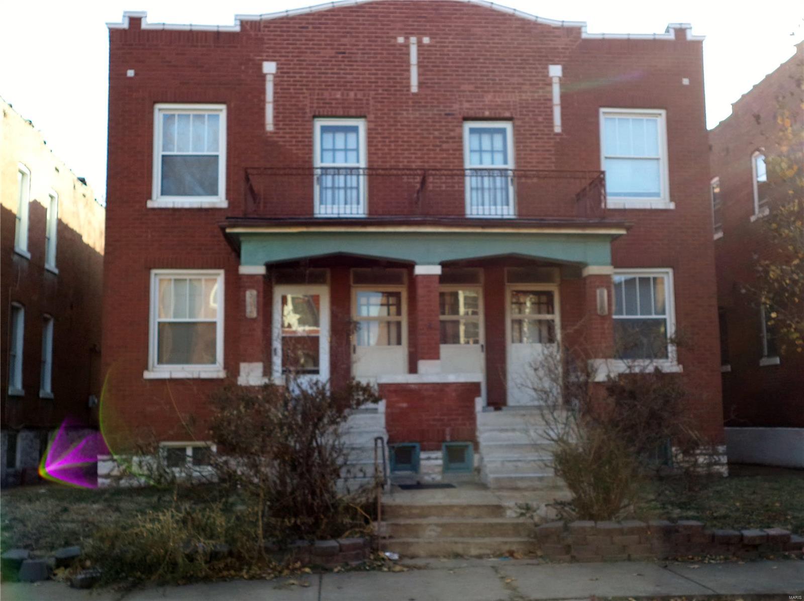 Great Starter Investment Opportunity Or If Your Adding To Your Portfolio$$$. Classic South City 4 family Next To The Park Has Added To It Value With Leasing. The Two Ground Floor Units Are Lease With The One of the Two Up Units Available for Lease NOW! The Other Just Opened. Both Will Be Available For Viewing In The Very Near Future. This Four Family Has Been Well Maintained By Property Management Company. Additional Parking In The Rear."PLEASE DO NOT DISTURB TENANTS" Property Is Being Sold "AS IS" Special Sale Contract Required Additional Access After Accepted Contract.