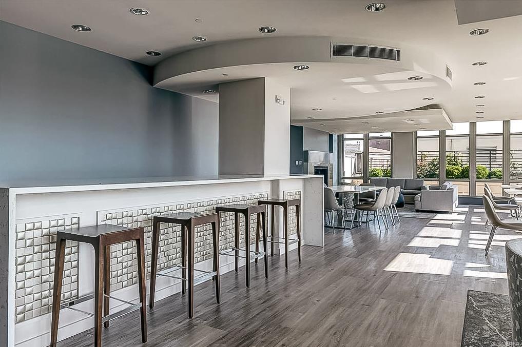 Park East Tower - Residential