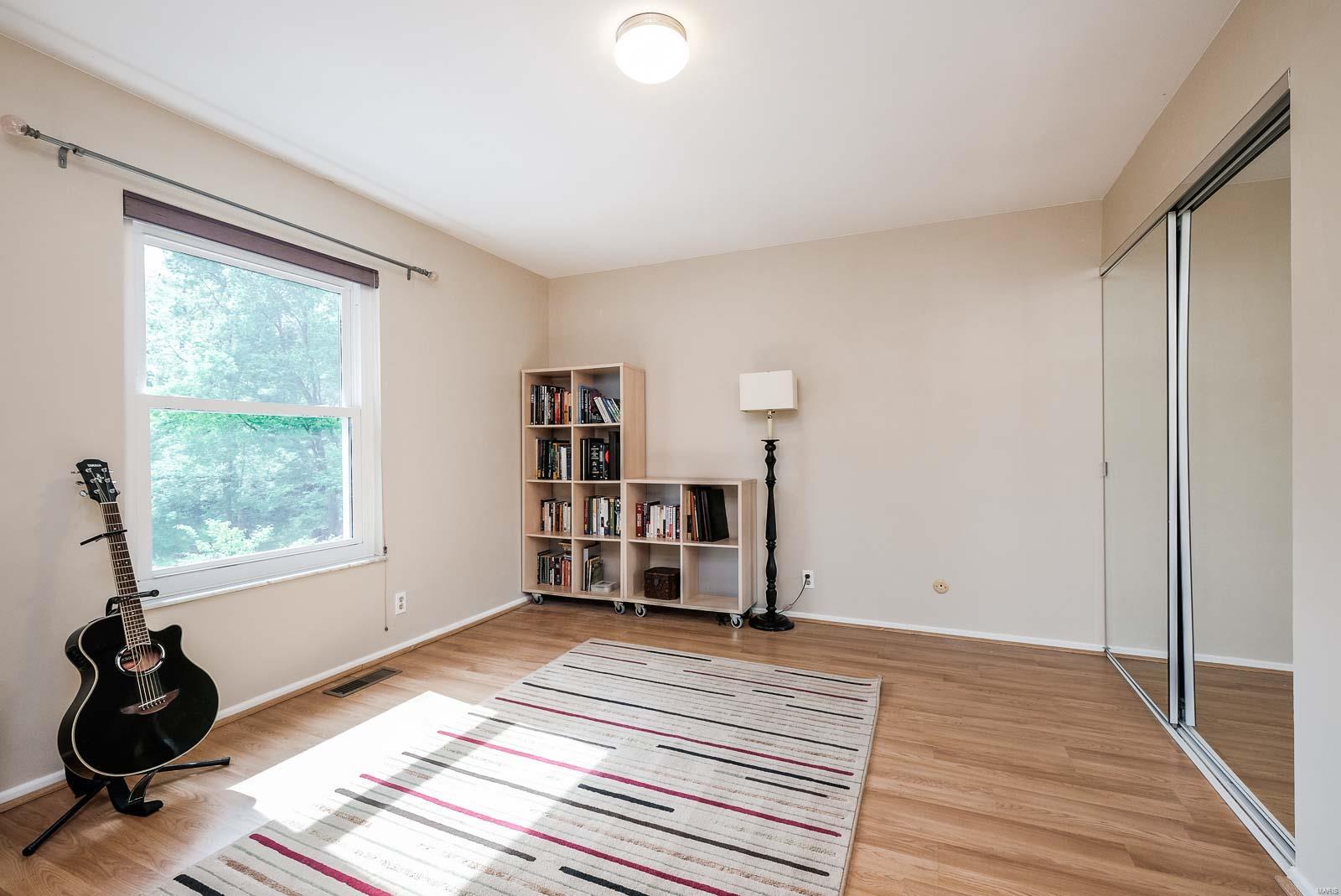 Ladue Park - Residential