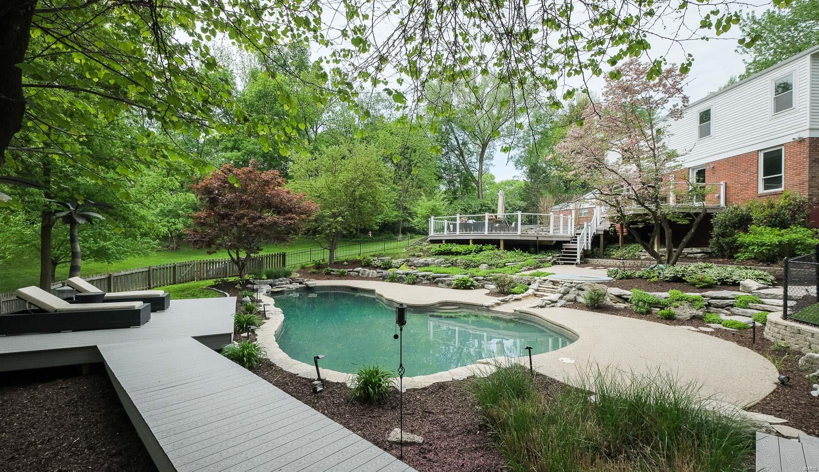 Ladue Park - Residential
