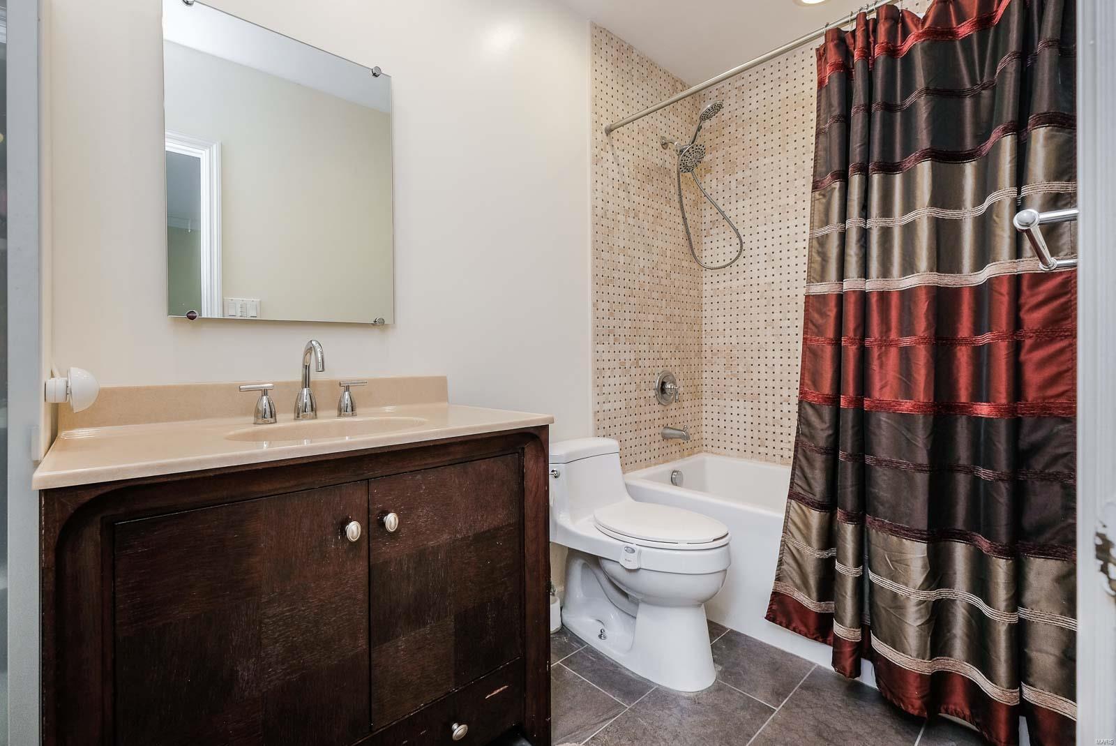 Ladue Park - Residential