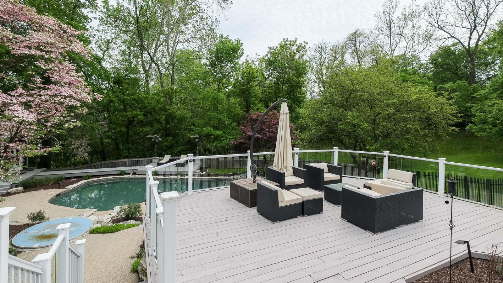 Ladue Park - Residential