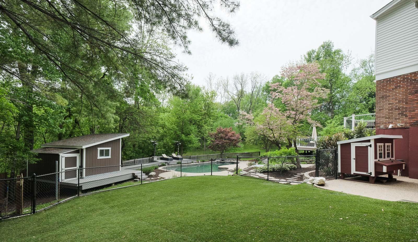 Ladue Park - Residential