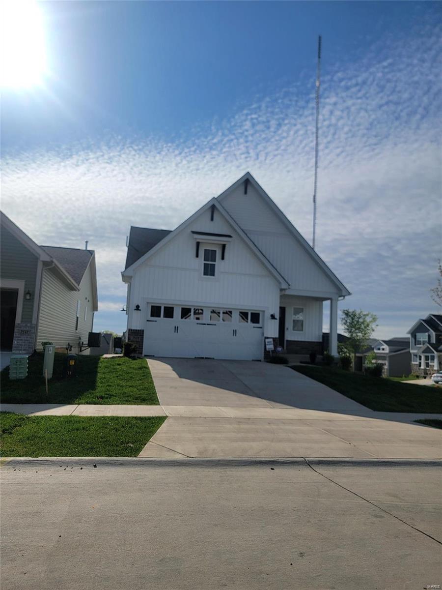 2 year old former  Villa display decked with every option with a finished lower level suite screened porch and a two car garage. 3 Bedrooms and 3 baths