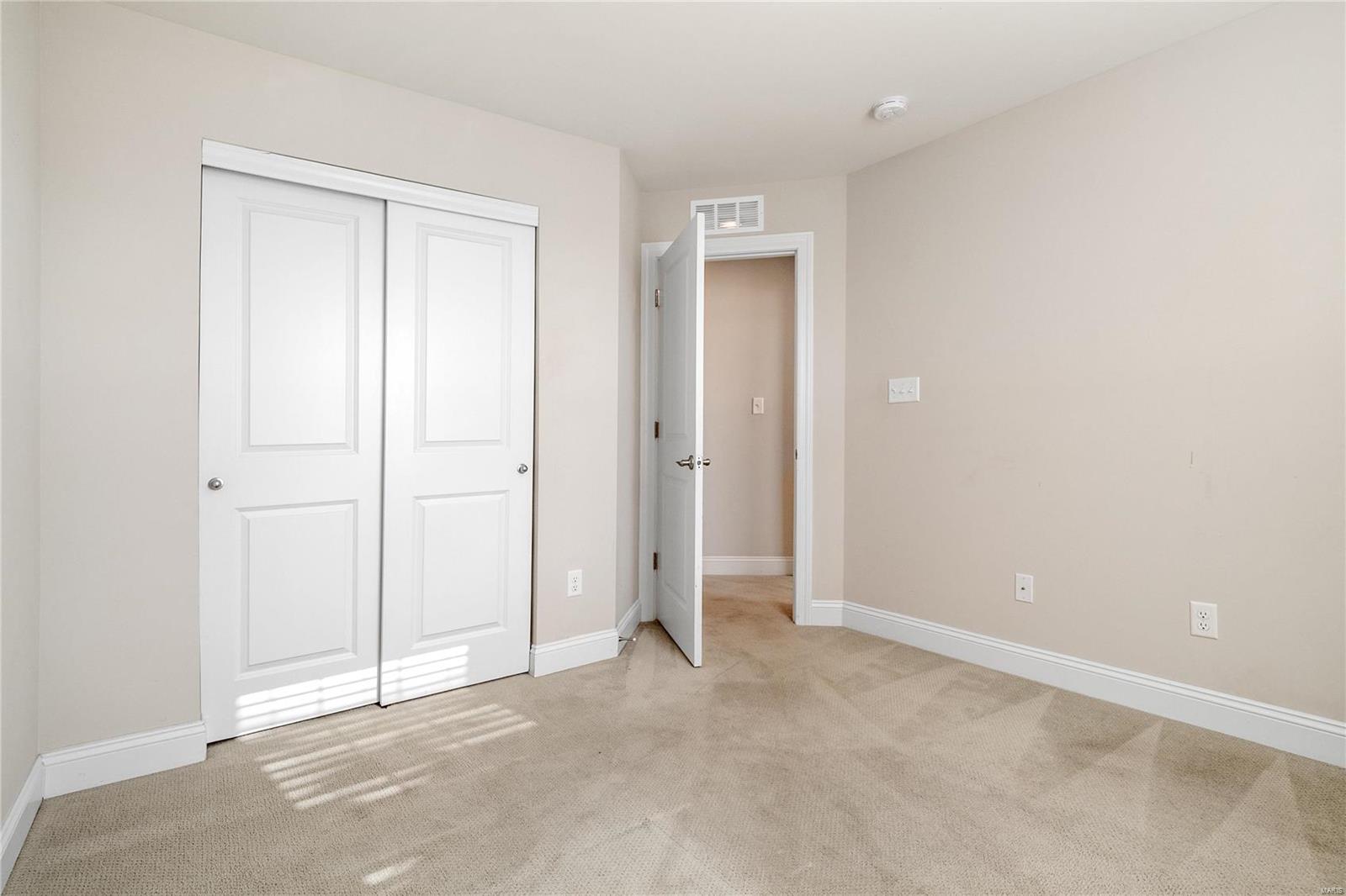 Central Park Townes Amd - Residential Lease