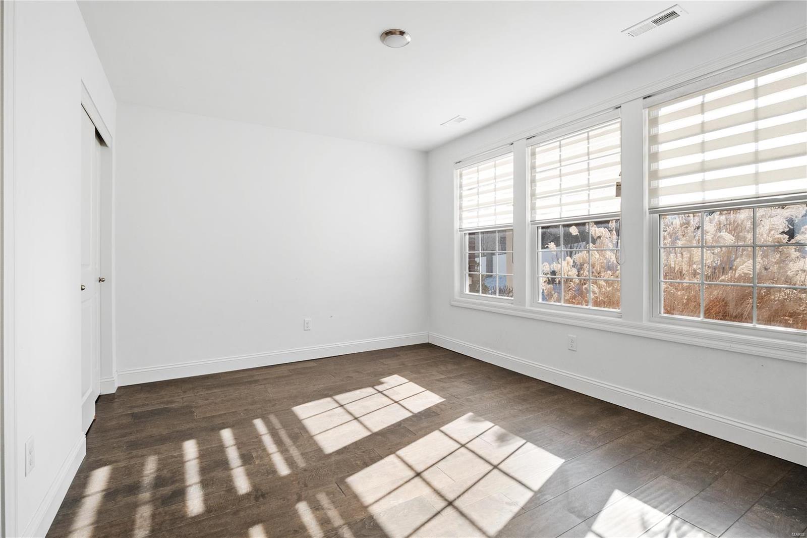 Central Park Townes Amd - Residential Lease