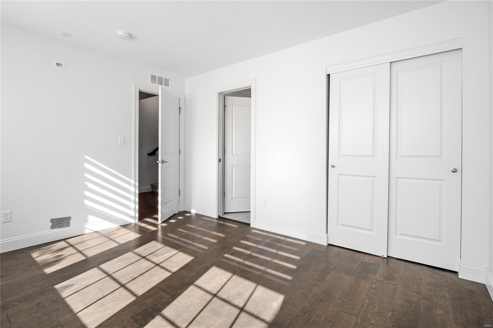Central Park Townes Amd - Residential Lease