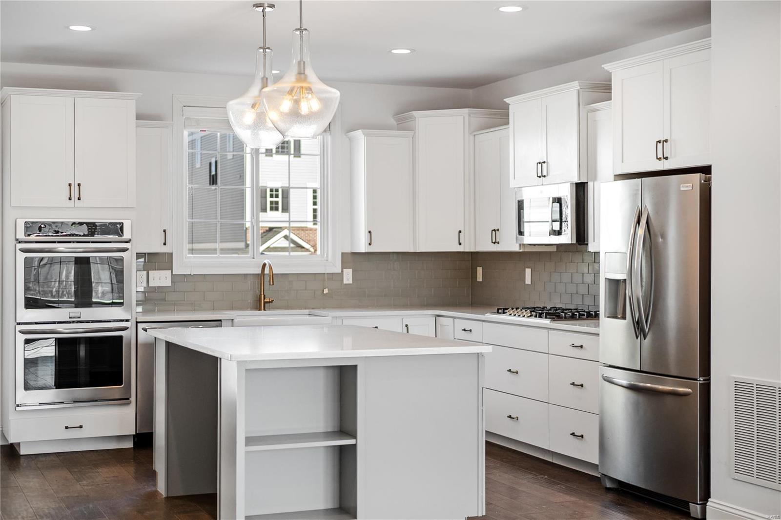 Central Park Townes Amd - Residential Lease