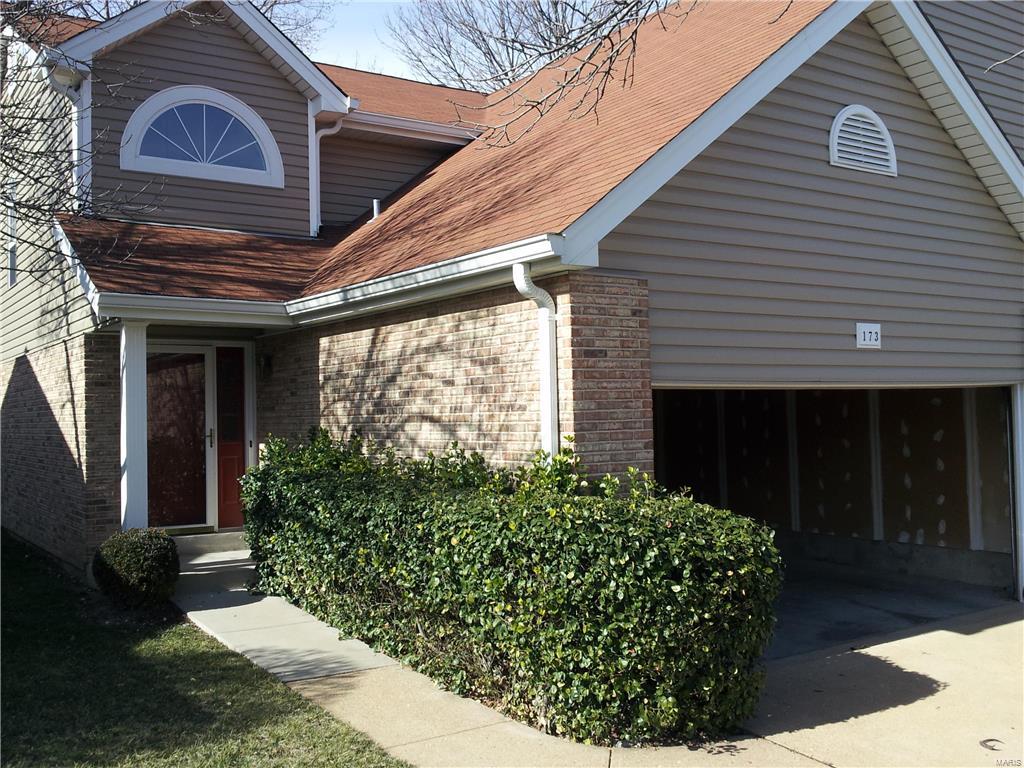 Beautiful west county townhouse in the Rockwood school district. This is a very large 2 bed 3 1/2 bath home just off Kehrs Mill Rd. The upper level contains two bedrooms that have very open vaulted ceilings along with a full bath attached to the master, and another full bath just outside of the second bedroom. The main level of the home has a beautiful lofted entryway that flows into the spacious living area with a marble lined gas fireplace. Just off the living room is the kitchen and garage access. There is a deck off the back of the house as well. In the lower level of the home is the laundry room, finished recreational area and another full bath. Easy access to EVERYTHING.  Don't miss out on this perfect west county townhome!