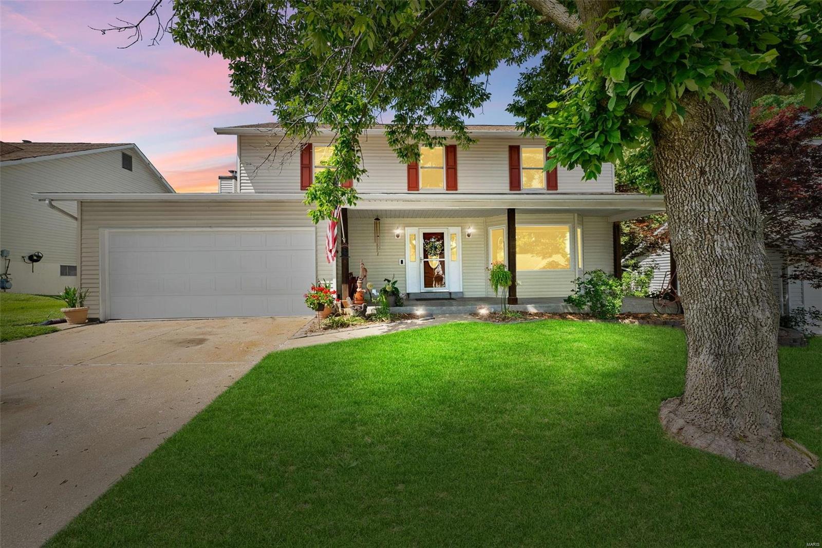 Welcome to this beautiful 2 story home located in a wonderful neighborhood. It has 4 bedrooms and 3 bathrooms with a large fenced in yard. The formal entry invites you in w/ a large family room off to the right. Circling around to the office, kitchen,  dining room, & living room w/ doors leading to the quiet covered patio. You will enjoy peaceful mornings or nights in the screened in patio.  Spend the cool nights in front of the wood burning fireplace. Main floor laundry is optional, along with the possibilities of having another bedroom in the lower level. Neighborhood is near restaurants, shopping, schools & much more. Schedule your showing today!