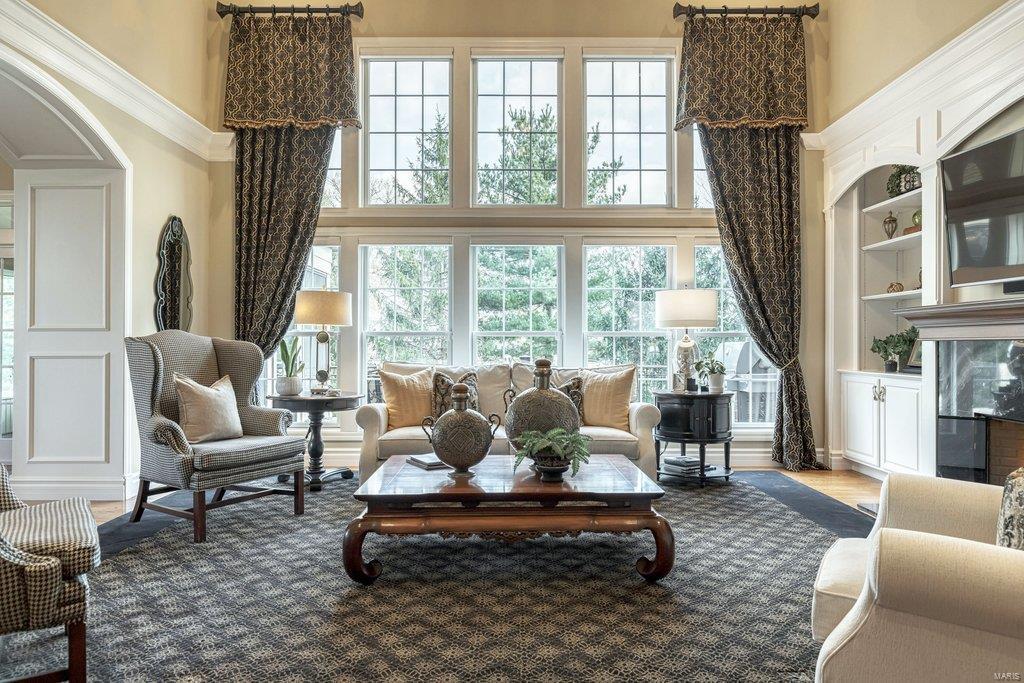 Villas At Meadowbrook The - Residential