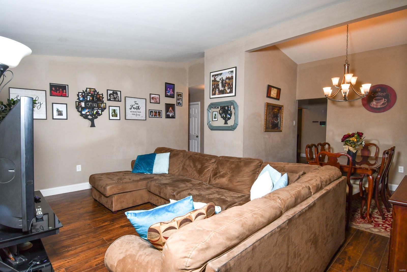 Paddock Hills 9 - Residential