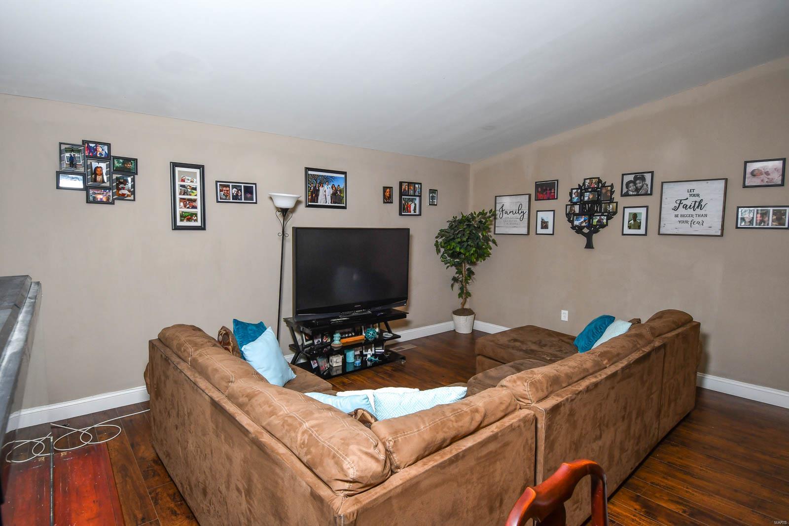 Paddock Hills 9 - Residential