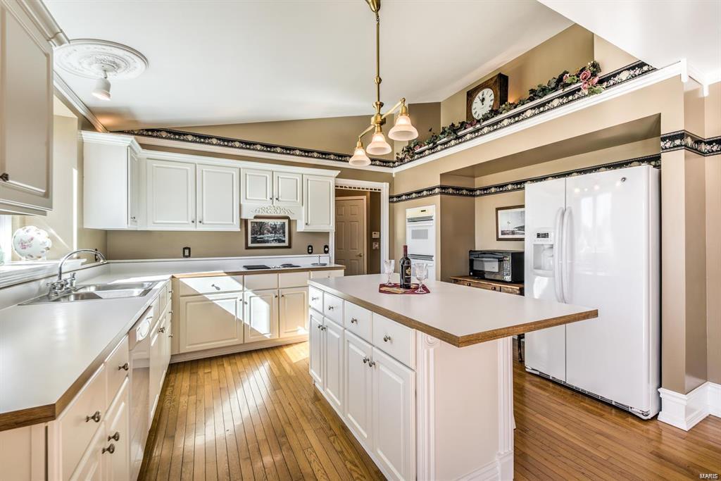 Est At Westchester Farm #3 - Residential