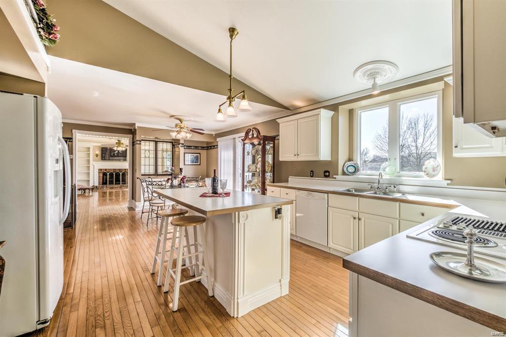 Est At Westchester Farm #3 - Residential