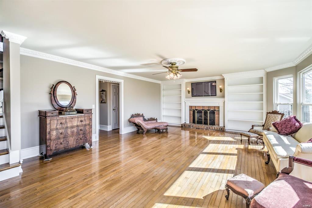 Est At Westchester Farm #3 - Residential