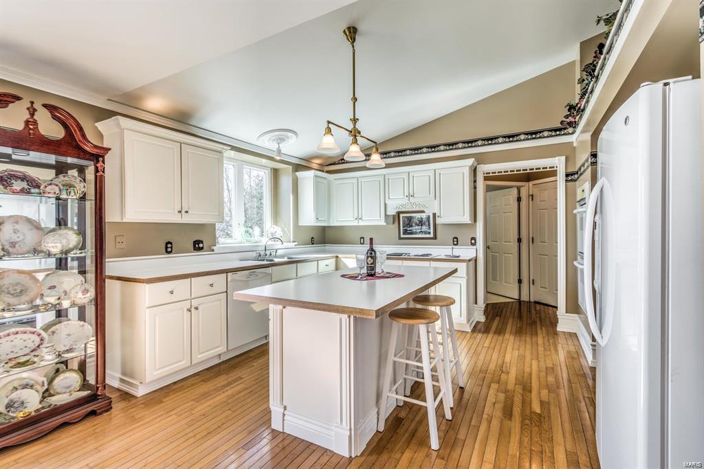 Est At Westchester Farm #3 - Residential