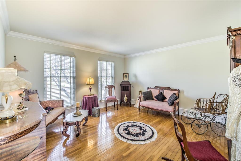 Est At Westchester Farm #3 - Residential