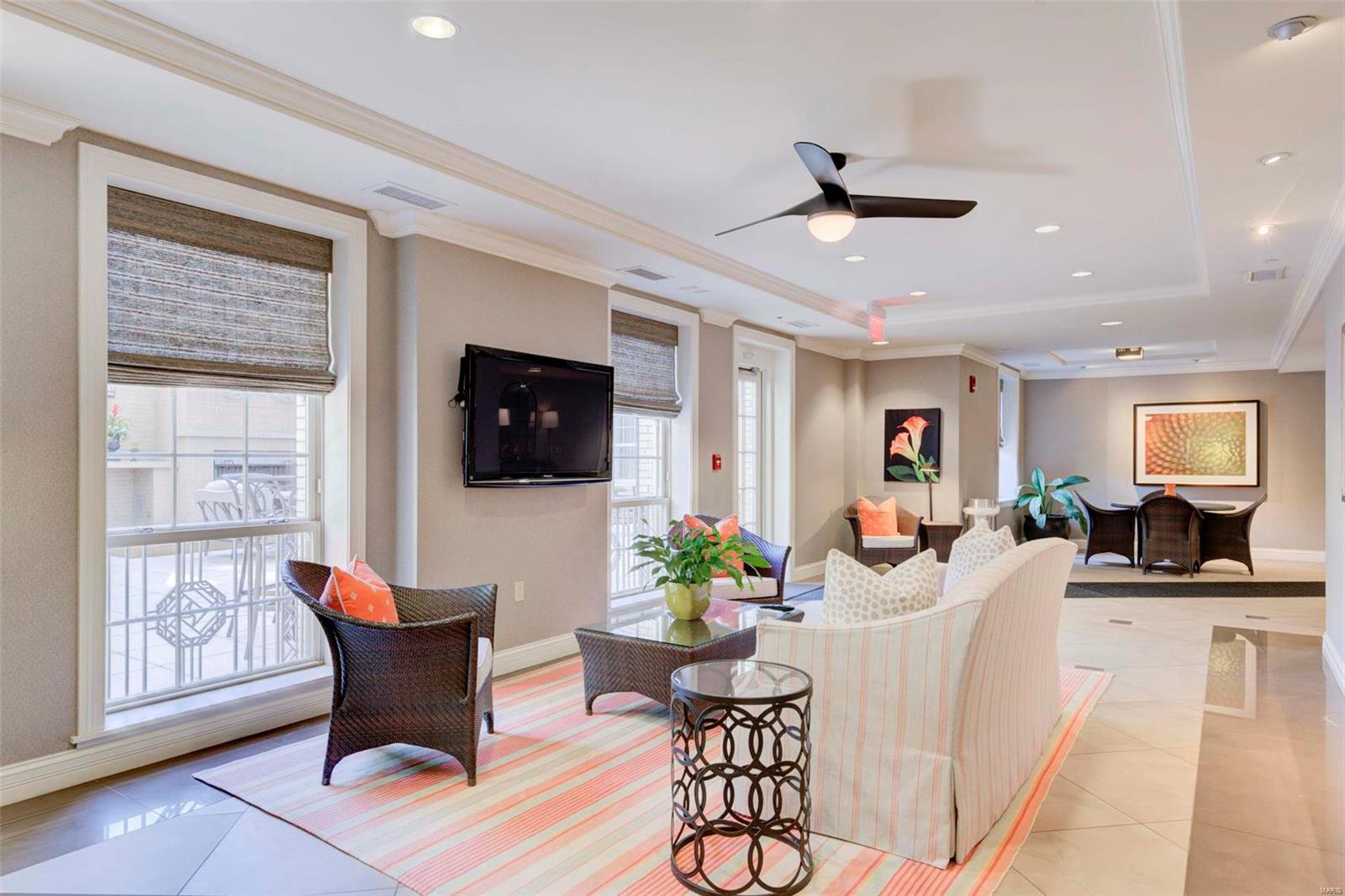 Park Plaza Residential Condo - Residential