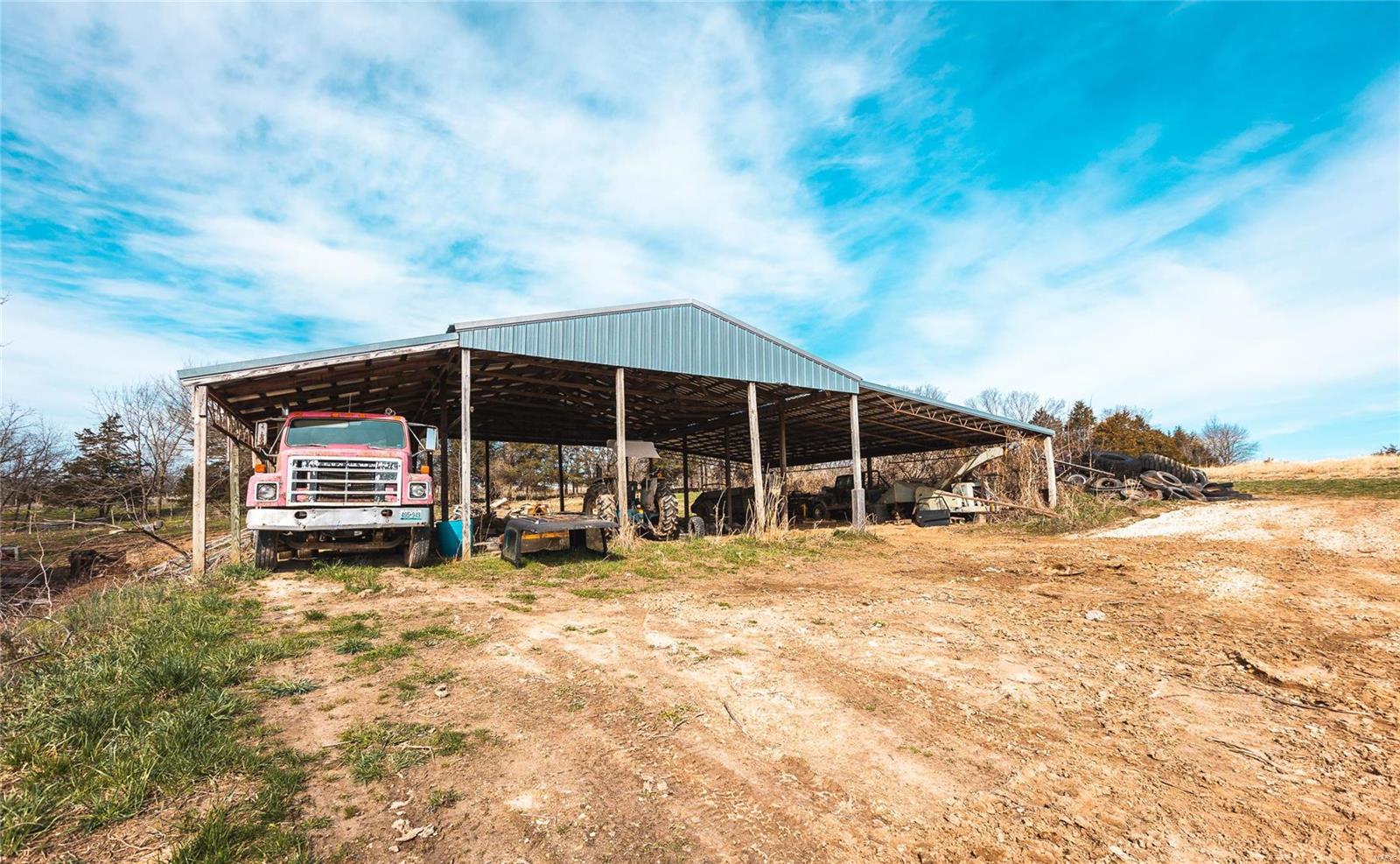 Owls Nest - Farm