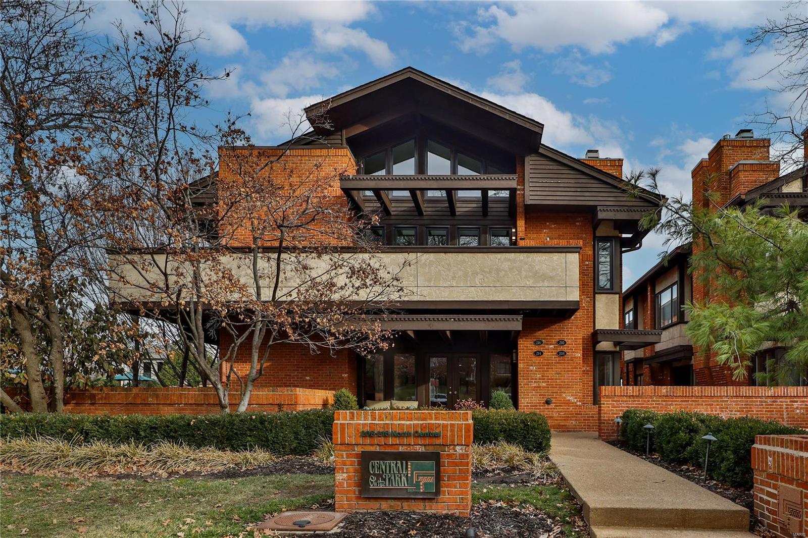 Central On The Park Condo - Residential