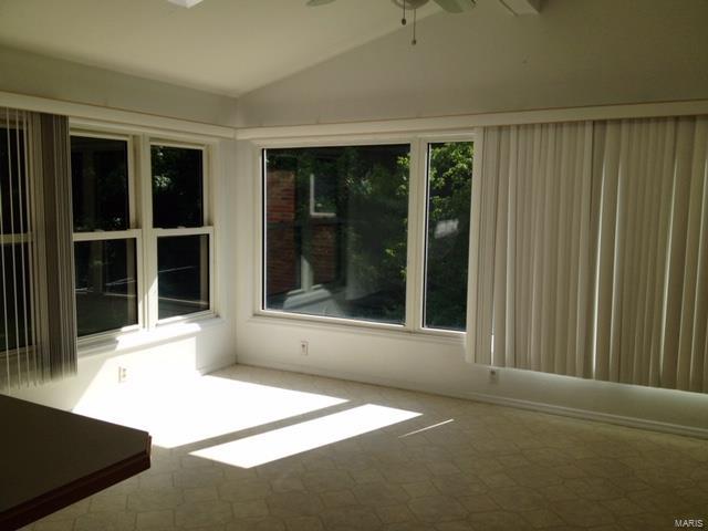 Westbury Manor 6 - Residential Lease