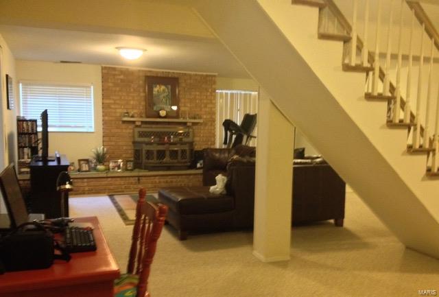 Westbury Manor 6 - Residential Lease