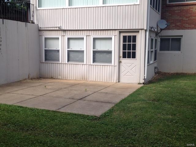 Westbury Manor 6 - Residential Lease