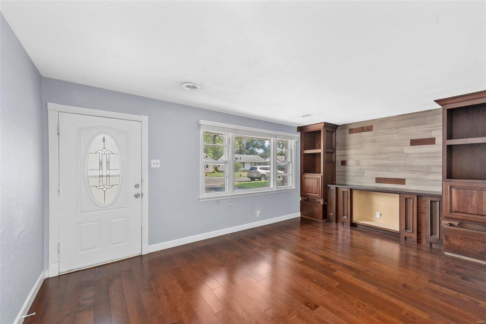 Miru Acres - Residential