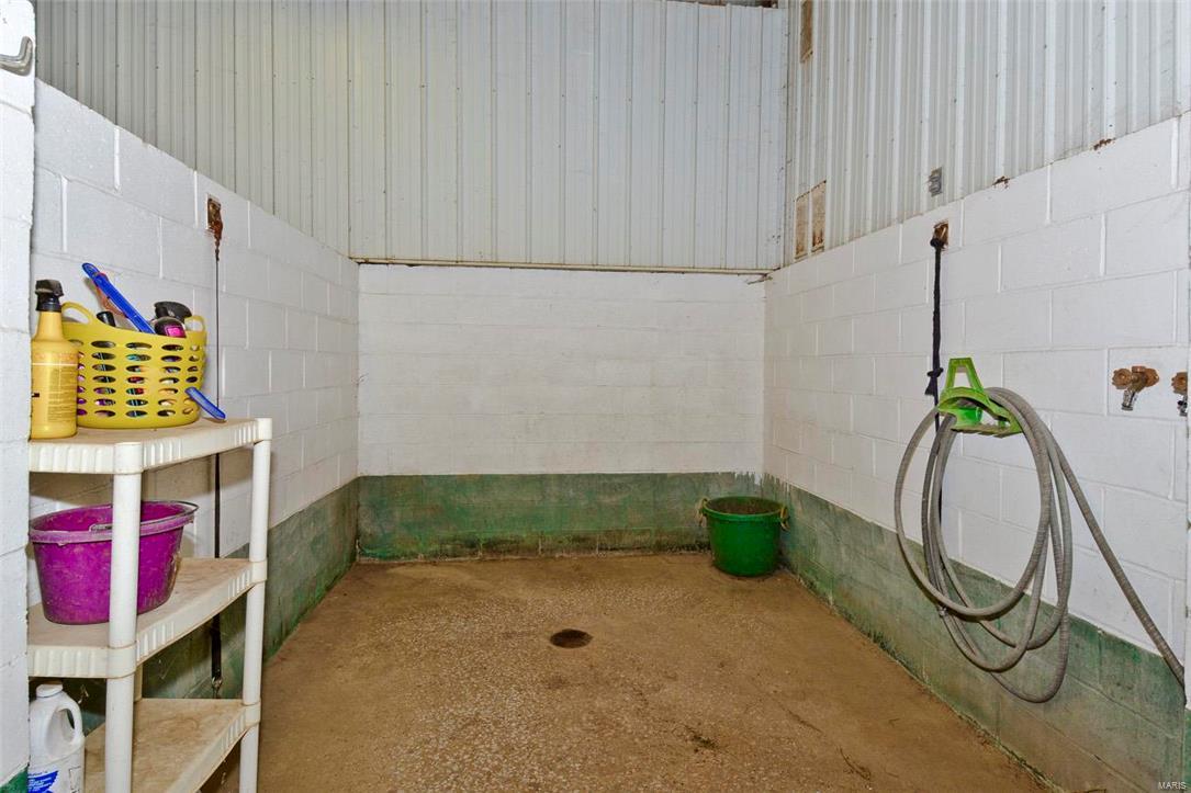 Brooks Farm - Farm