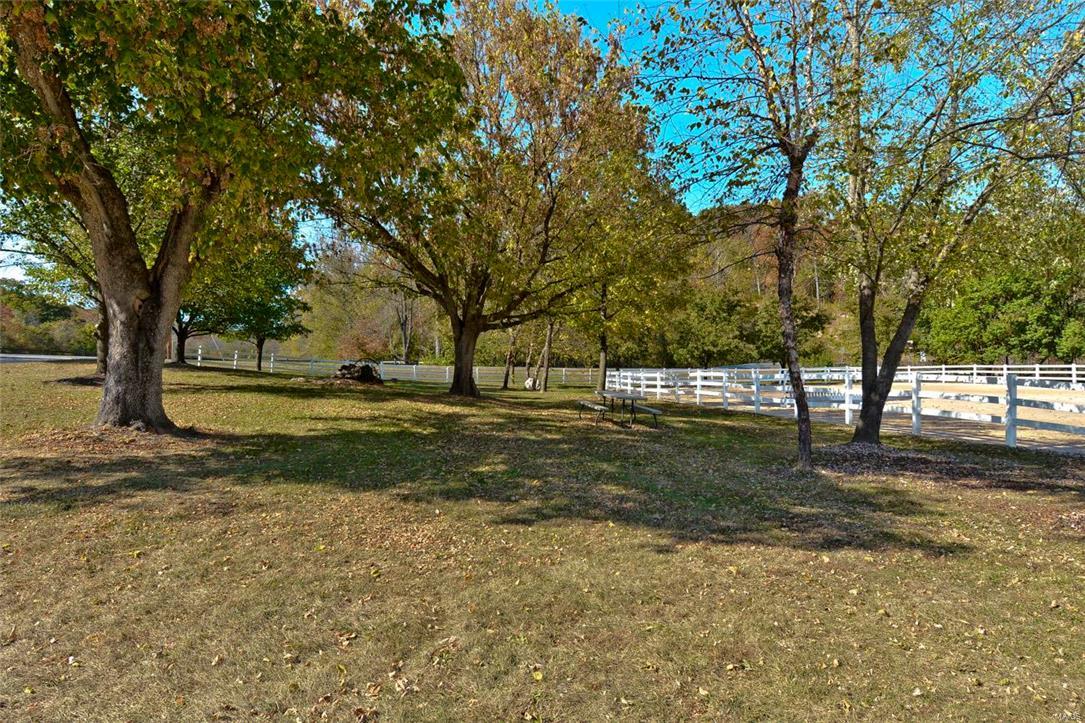 Brooks Farm - Farm