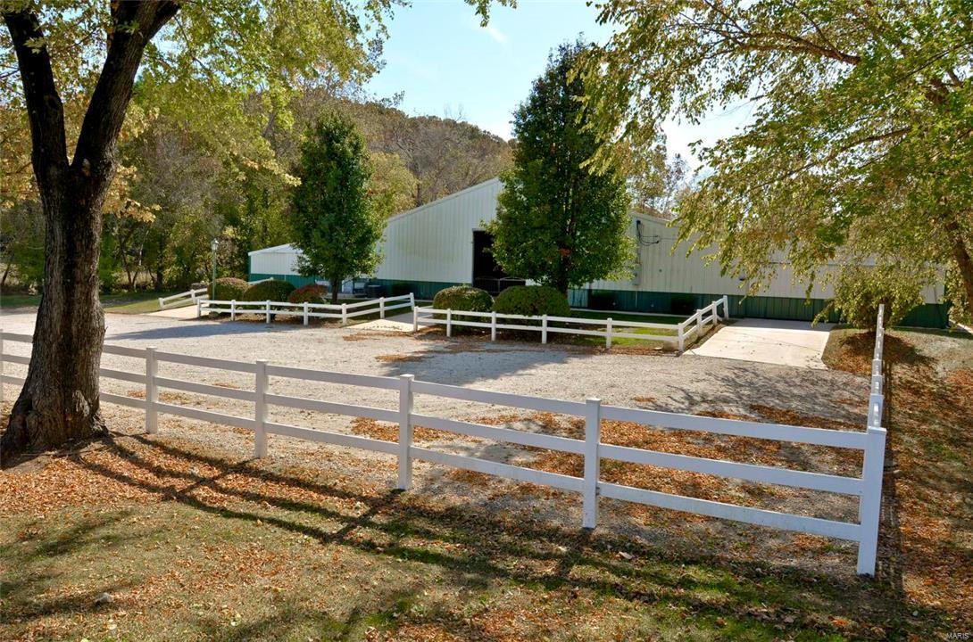 Brooks Farm - Farm