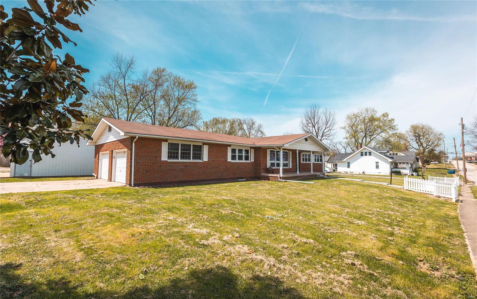 Nestled within the heart of rural Missouri, sits a traditional ranch style home within skipping distance of all the amenities the Ozarks has to offer.  This property is located only 20 minutes away from the Current River, Indian Trial Conservation Area, Mark Twain National Forest, and Montauk State Park. While being completely surrounded by the Ozarks, this home houses the perfect indoor/outdoor entertaining spaces while still presenting a quiet and secluded atmosphere within city limits.  The main level prides itself on functionally with a traditional updated layout that houses an attached 2-car garage, dedicated laundry room, astonishing master suite, and a gorgeous fireplace to tie off that feeling of home. The mainly finished basement offers additional entertaining spaces that presents the luxury of space that every family needs. This property is an entertainer's dream with serene outdoor entertaining spaces and a detached 3-car workshop.  Call to schedule a showing today!