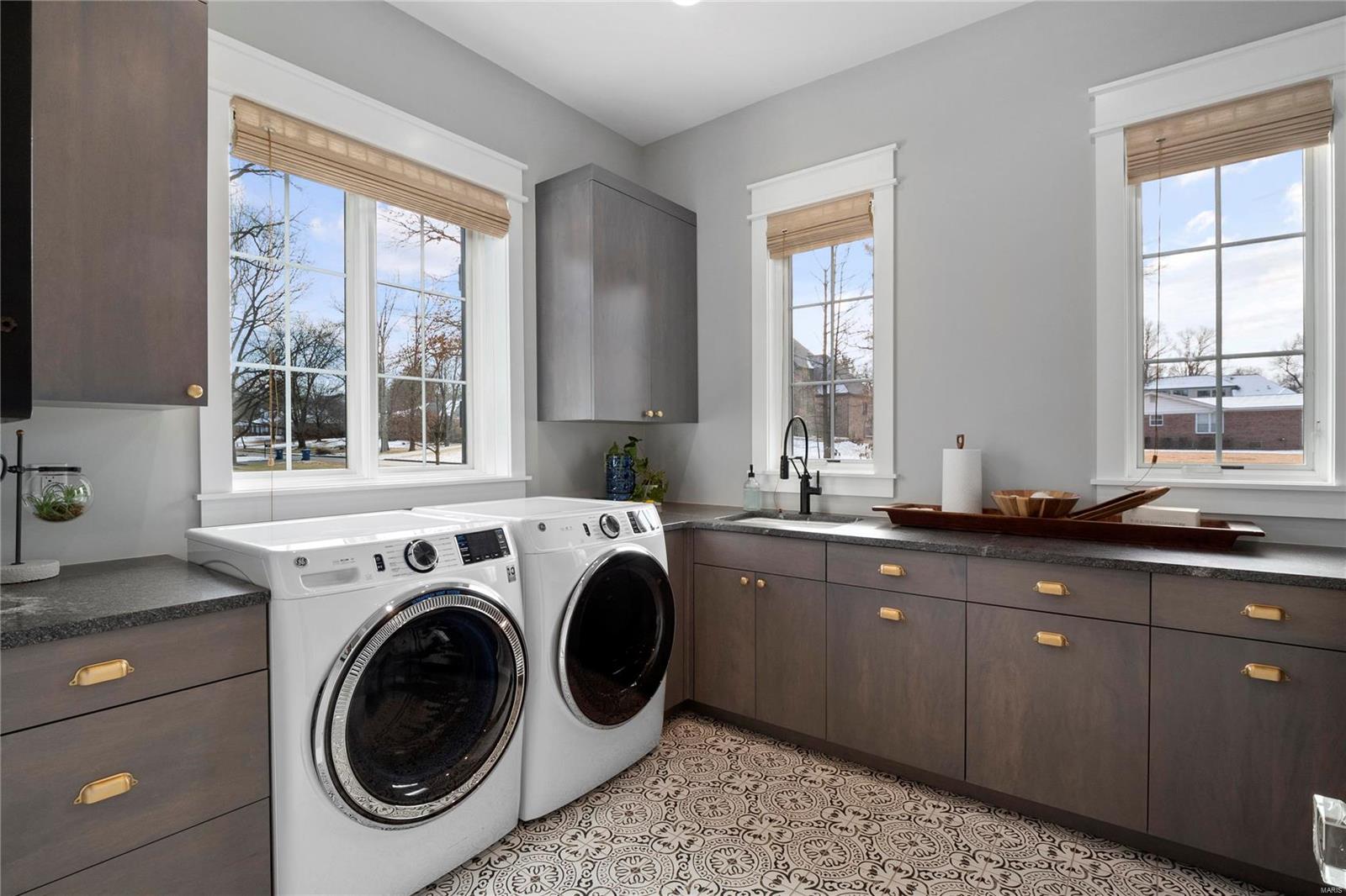 Williamsburg 3 - Residential