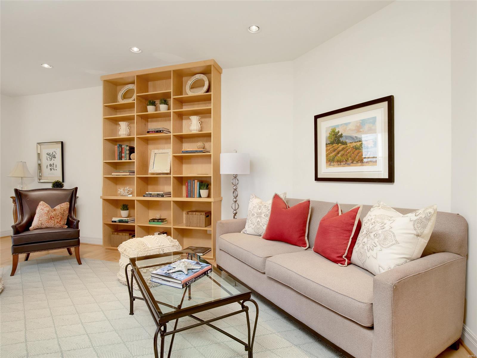 Claytonian A Condo Amd - Residential