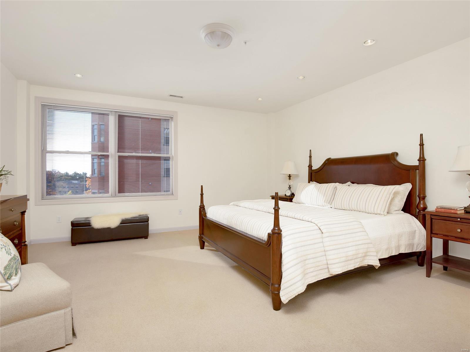 Claytonian A Condo Amd - Residential