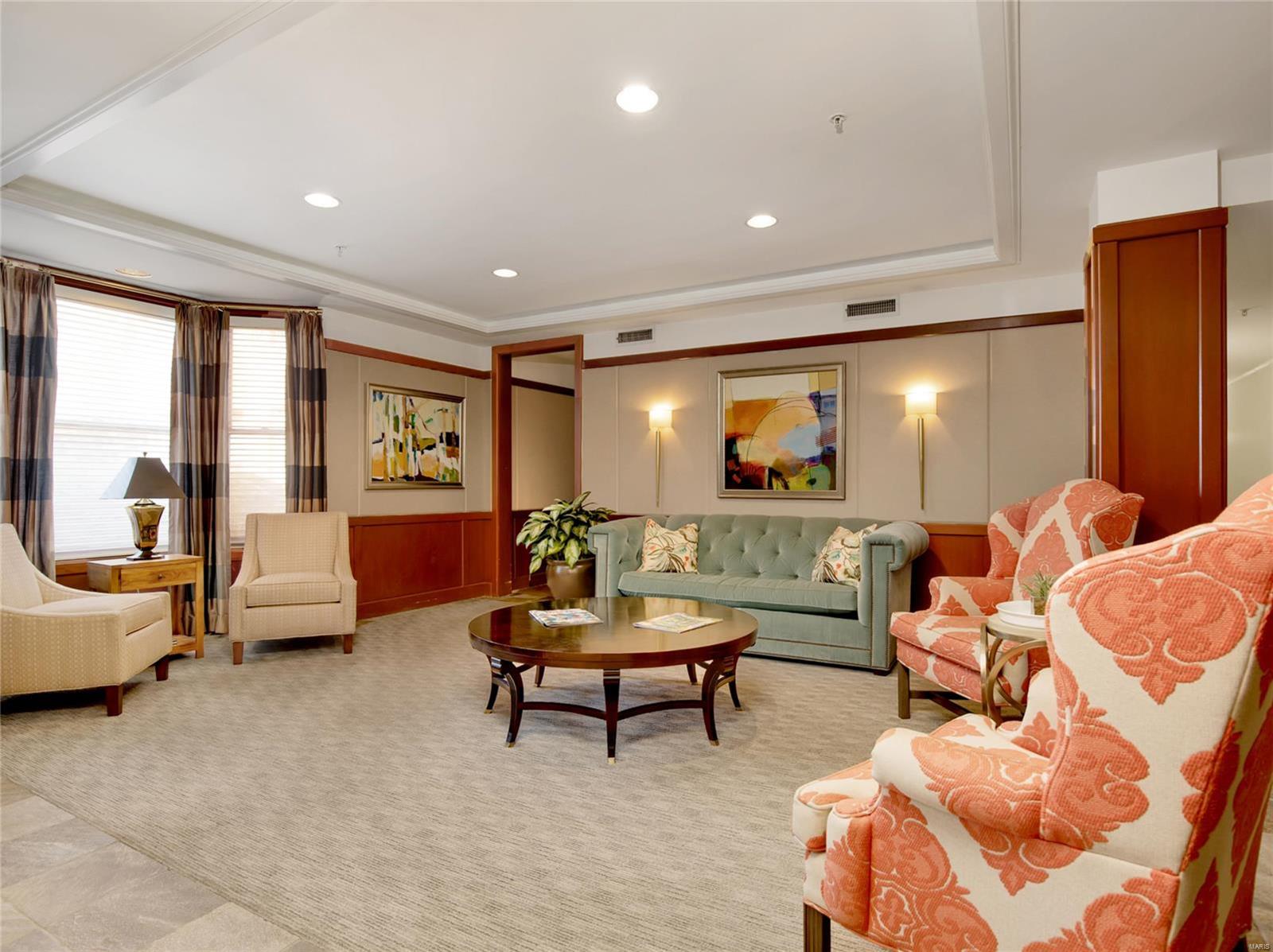 Claytonian A Condo Amd - Residential