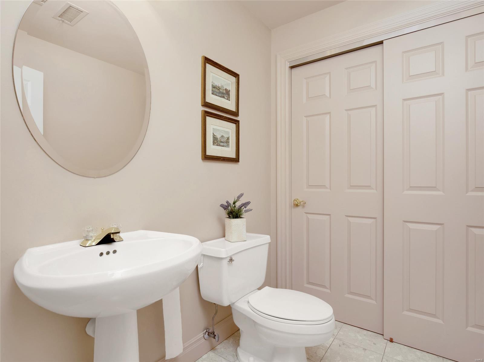 Claytonian A Condo Amd - Residential