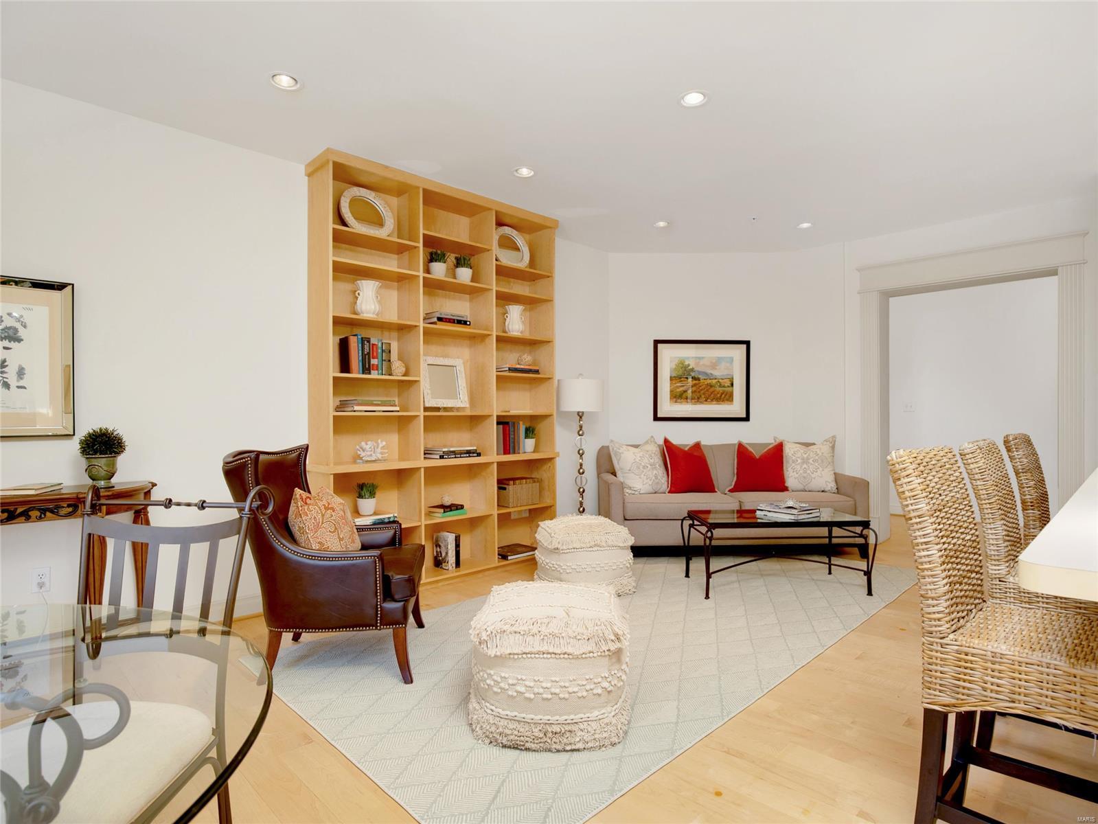 Claytonian A Condo Amd - Residential