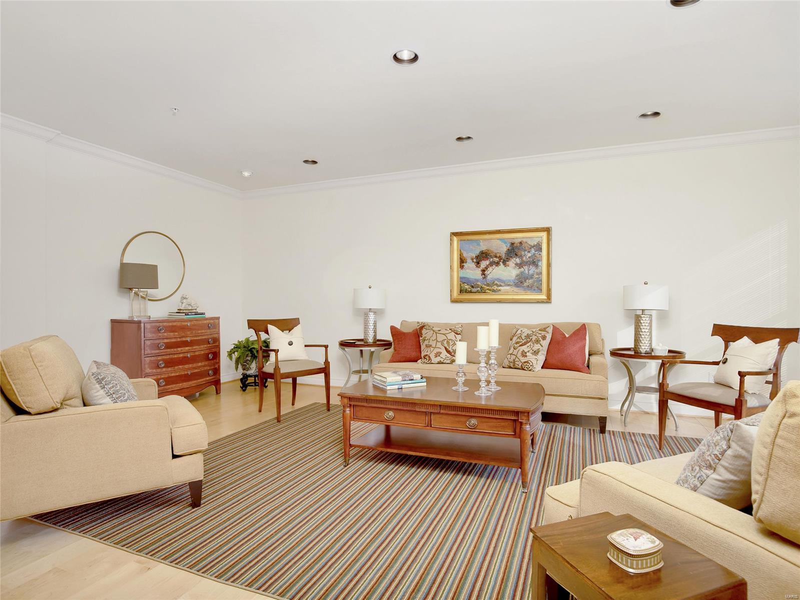 Claytonian A Condo Amd - Residential